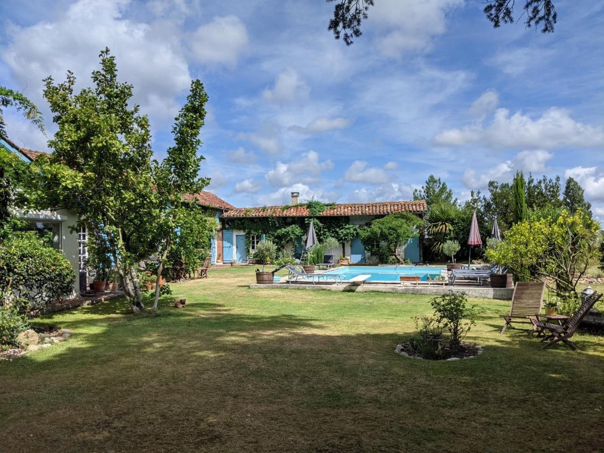 Bed and Breakfast Domaine Du Tafiart Sarron Экстерьер фото