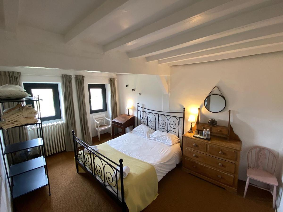 Bed and Breakfast Domaine Du Tafiart Sarron Экстерьер фото