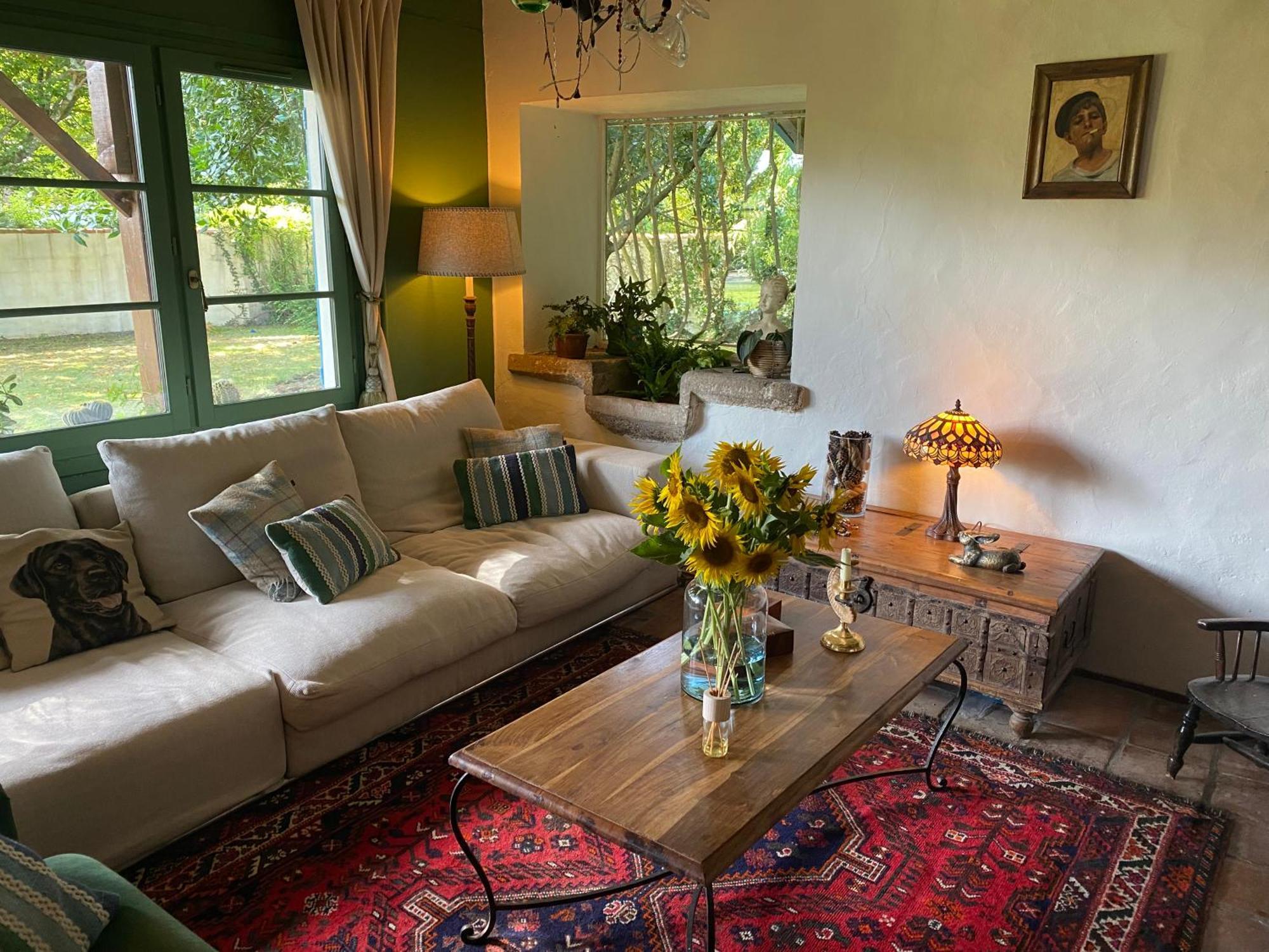 Bed and Breakfast Domaine Du Tafiart Sarron Экстерьер фото